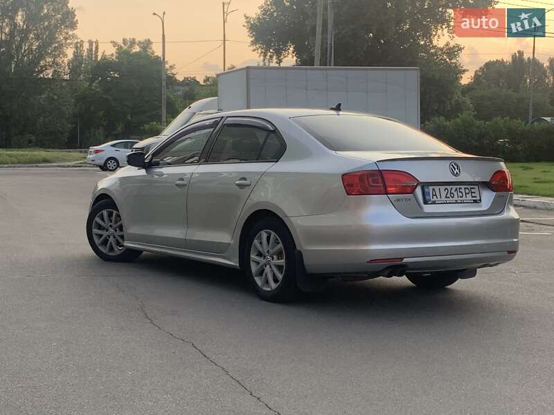 Седан Volkswagen Jetta 2011 в Броварах