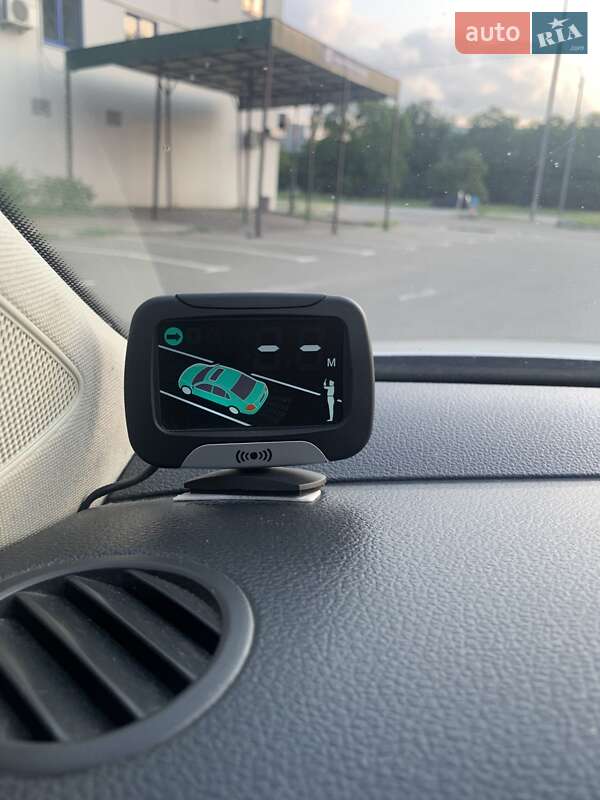 Седан Volkswagen Jetta 2011 в Броварах