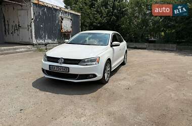 Седан Volkswagen Jetta 2013 в Днепре