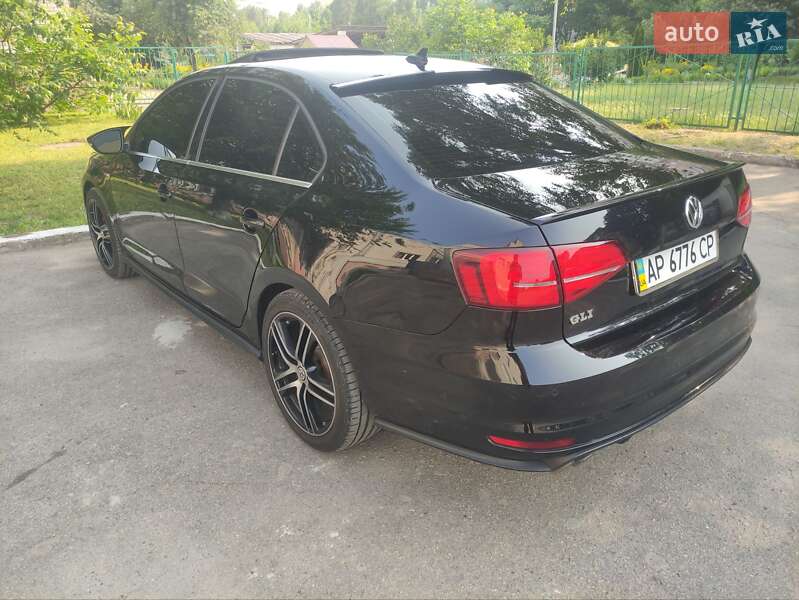 Седан Volkswagen Jetta 2016 в Запорожье