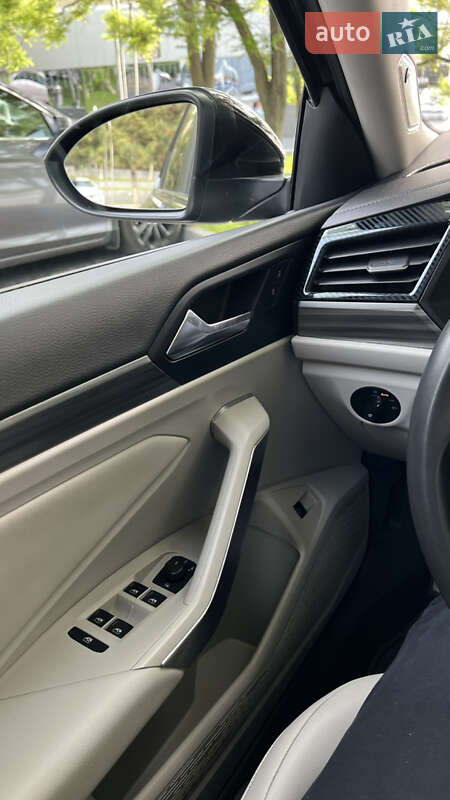 Седан Volkswagen Jetta 2019 в Одесі