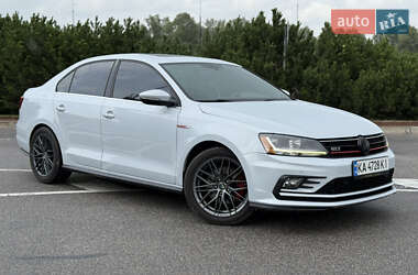 Седан Volkswagen Jetta 2016 в Києві