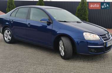 Седан Volkswagen Jetta 2009 в Тернополе