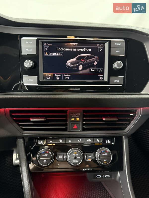 Седан Volkswagen Jetta 2019 в Одессе