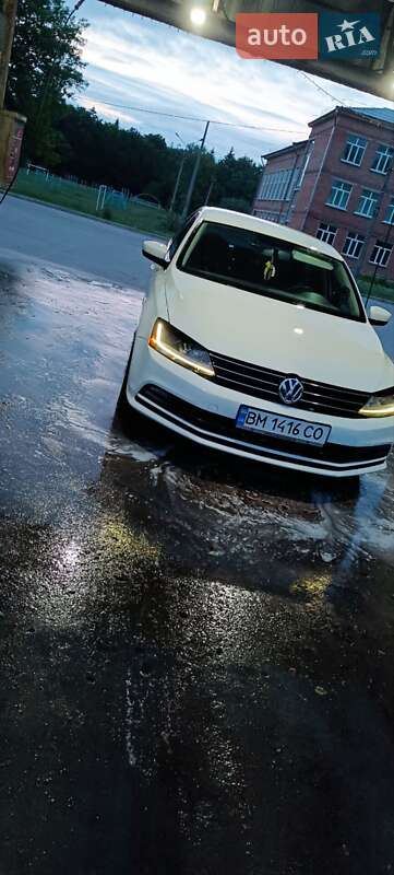Седан Volkswagen Jetta 2017 в Сумах
