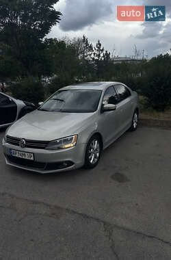 Седан Volkswagen Jetta 2011 в Запорожье