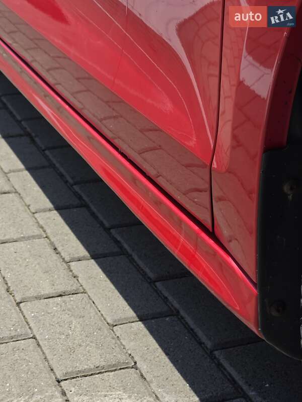 Седан Volkswagen Jetta 2015 в Нововолинську