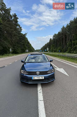 Седан Volkswagen Jetta 2016 в Буске