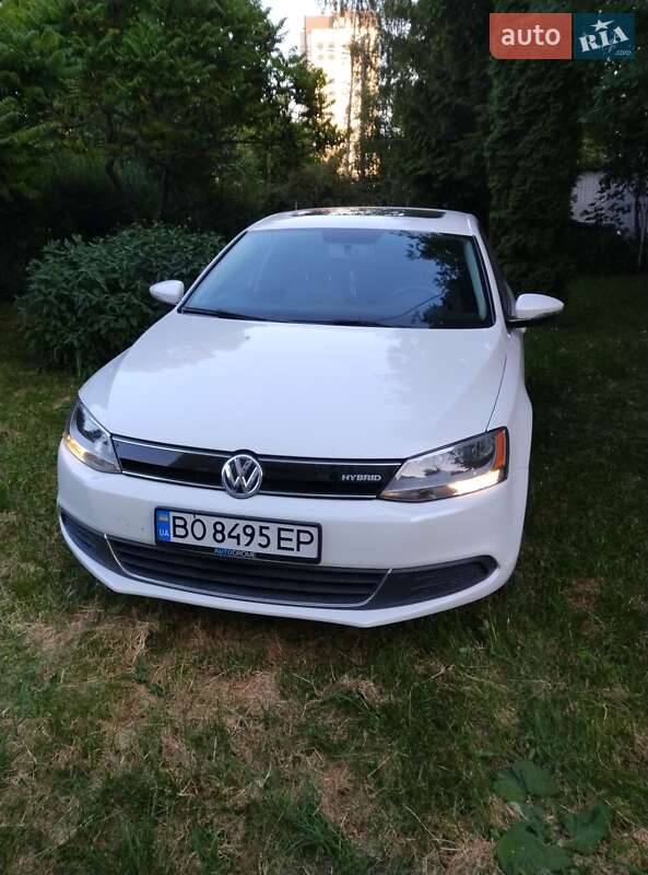 Седан Volkswagen Jetta 2012 в Тернополі
