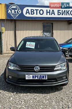 Седан Volkswagen Jetta 2016 в 