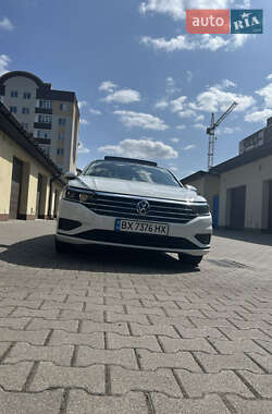 Седан Volkswagen Jetta 2021 в Хмельницькому