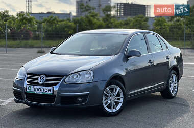 Седан Volkswagen Jetta 2009 в Киеве