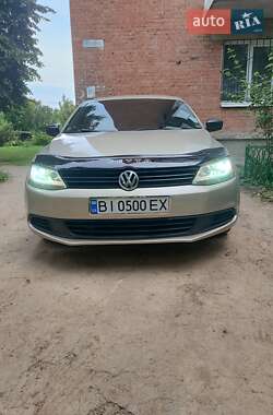 Седан Volkswagen Jetta 2012 в 