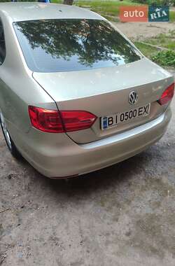 Седан Volkswagen Jetta 2012 в 
