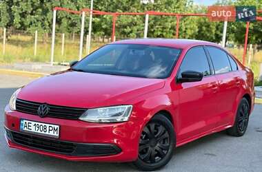 Седан Volkswagen Jetta 2012 в Днепре
