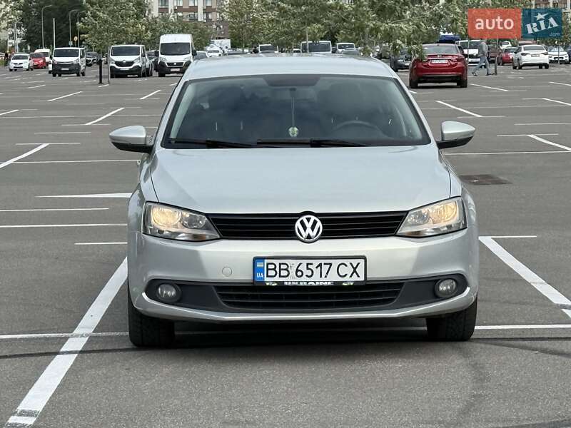 Седан Volkswagen Jetta 2011 в Киеве