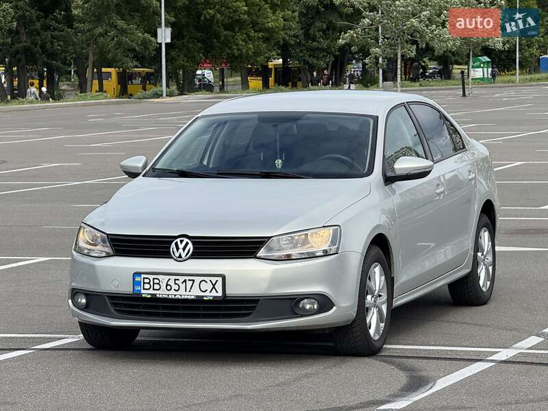 Volkswagen Jetta 2011