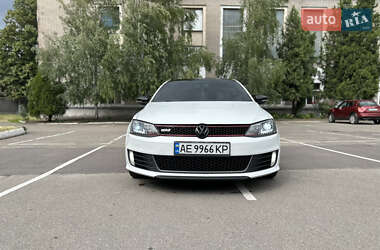 Седан Volkswagen Jetta 2014 в 