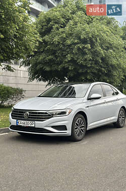 Седан Volkswagen Jetta 2018 в Львові