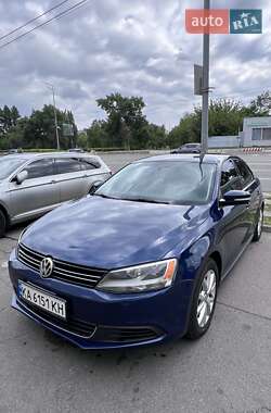 Седан Volkswagen Jetta 2013 в 
