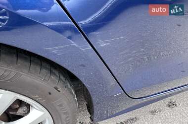 Седан Volkswagen Jetta 2013 в 