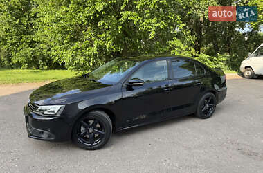 Седан Volkswagen Jetta 2013 в Чернигове