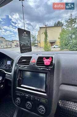 Седан Volkswagen Jetta 2008 в 