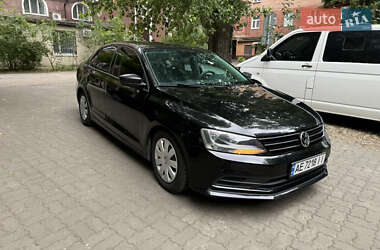 Седан Volkswagen Jetta 2015 в Днепре