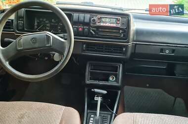 Седан Volkswagen Jetta 1984 в 