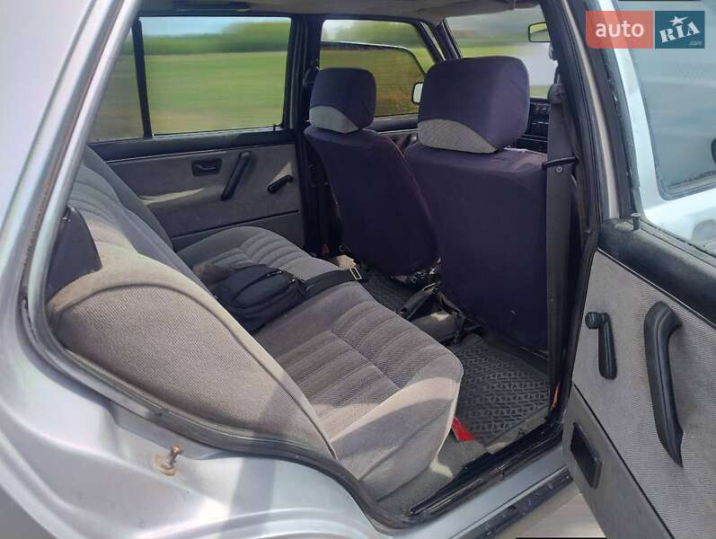 Седан Volkswagen Jetta 1990 в Тернополе