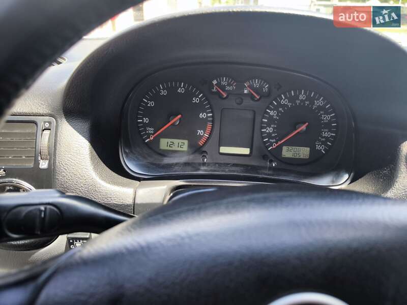 Седан Volkswagen Jetta 2003 в Харькове