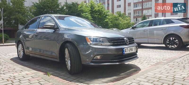 Седан Volkswagen Jetta 2014 в Івано-Франківську
