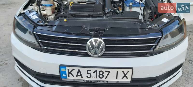 Седан Volkswagen Jetta 2016 в Києві