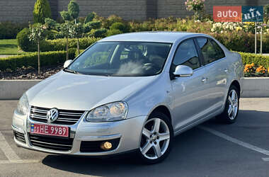 Седан Volkswagen Jetta 2010 в Запорожье