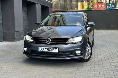 Седан Volkswagen Jetta 2016 в Тернополе