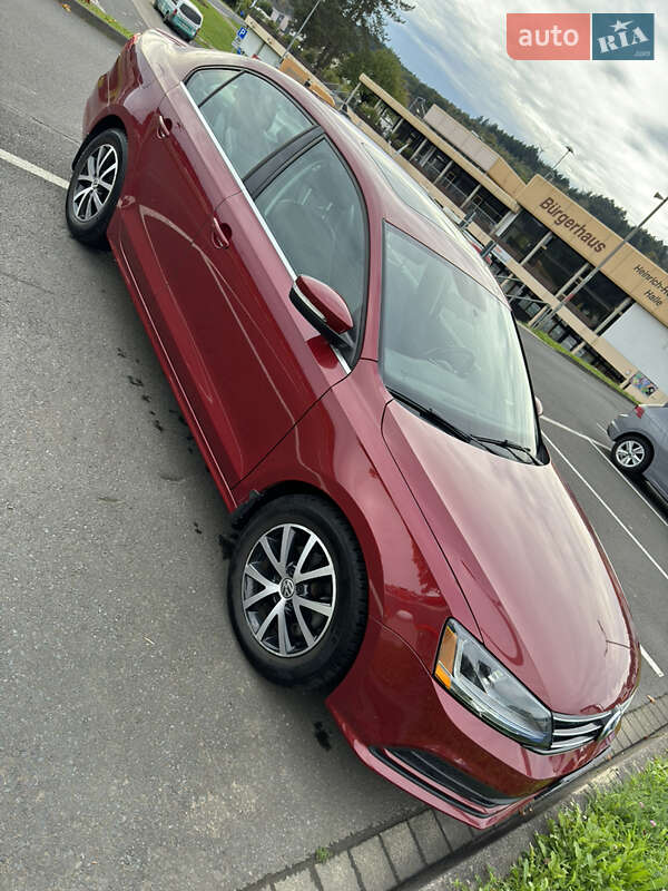 Седан Volkswagen Jetta 2017 в Львові