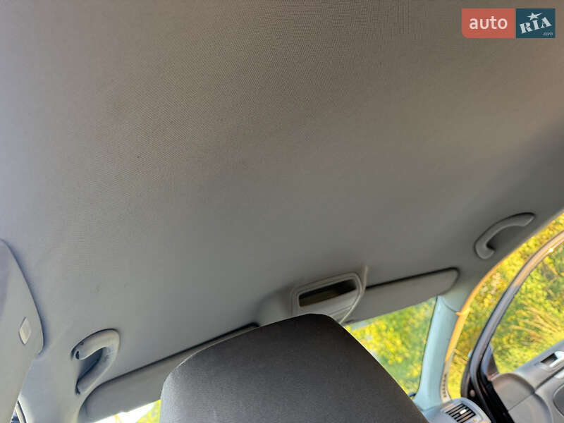 Седан Volkswagen Jetta 2007 в Луцьку