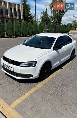 Седан Volkswagen Jetta 2013 в Миронівці