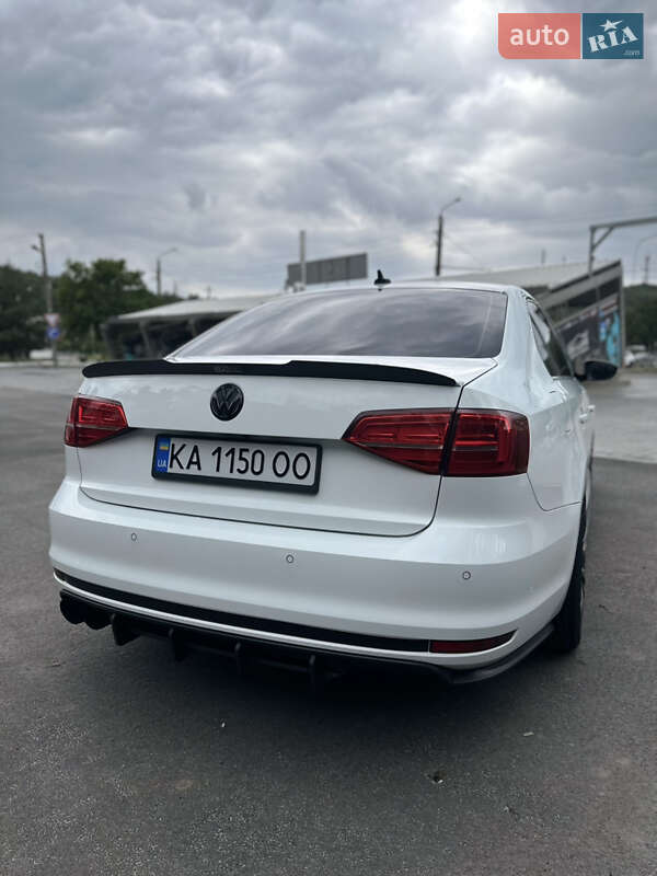 Седан Volkswagen Jetta 2017 в Полтаве