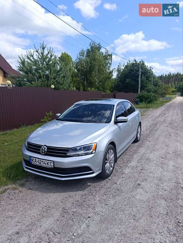 Седан Volkswagen Jetta 2016 в Киеве