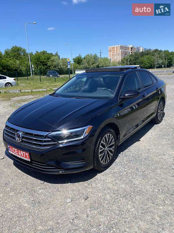 Седан Volkswagen Jetta 2019 в Львове