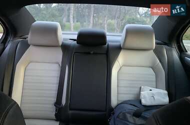 Седан Volkswagen Jetta 2015 в 