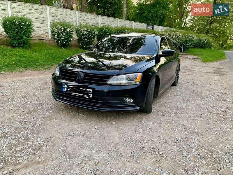 Седан Volkswagen Jetta 2015 в Дніпрі