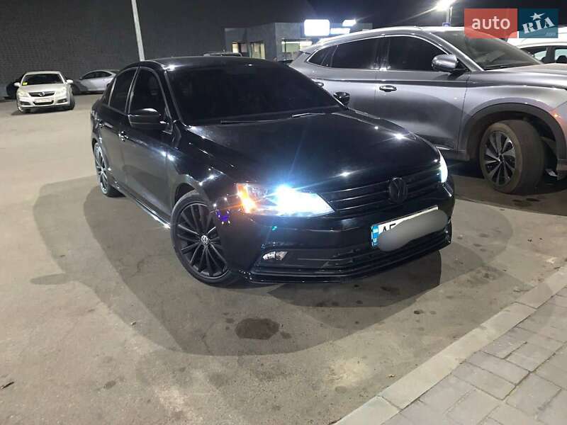 Седан Volkswagen Jetta 2015 в Дніпрі