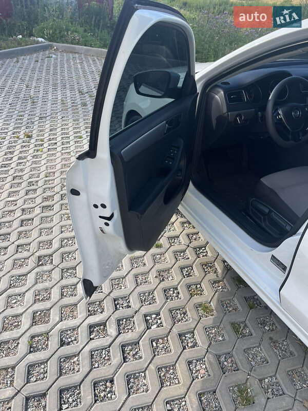 Седан Volkswagen Jetta 2017 в Полтаві