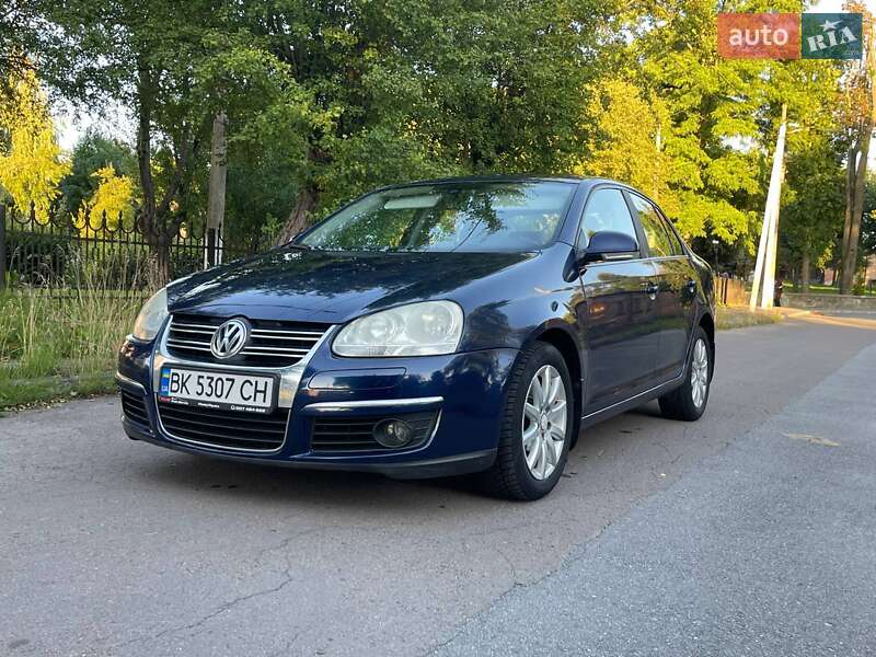 Седан Volkswagen Jetta 2008 в Ровно