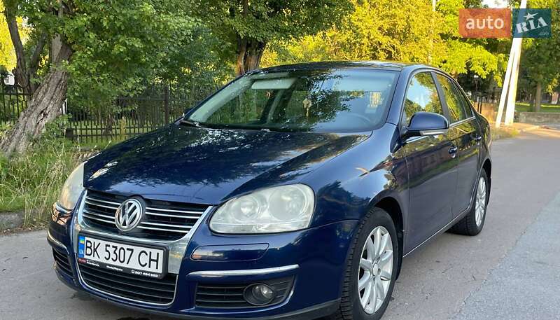 Седан Volkswagen Jetta 2008 в Ровно