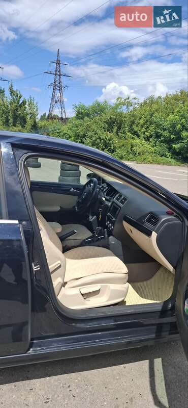 Седан Volkswagen Jetta 2016 в Полтаві