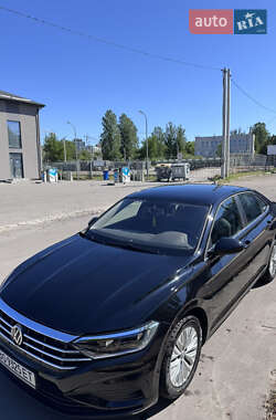 Седан Volkswagen Jetta 2020 в Львові