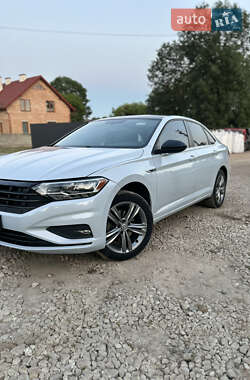 Седан Volkswagen Jetta 2018 в Львові